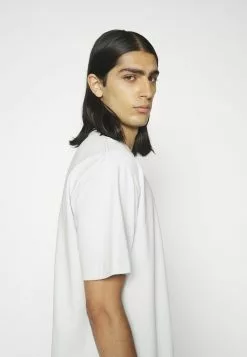 Filippa K Heavy Crewneck Tee - T-Shirts - Ice Blue -[Merkevare] Salg 02dc57e22964400c954e66e9f0ffe477