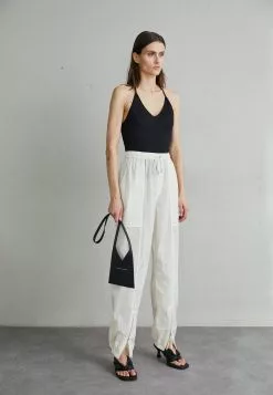 Front -[Merkevare] Salg 1ea1e0aaccd741319a23ea340c697884