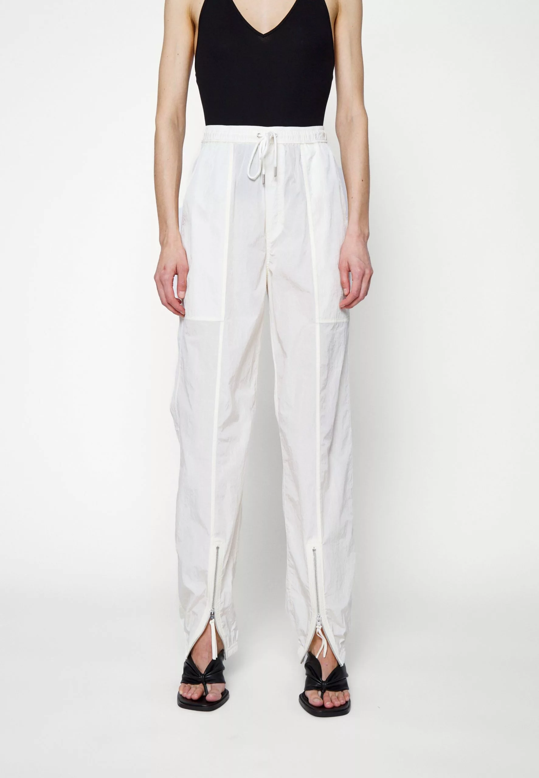 Filippa K Light Functional Trousers - Bukse - White Chalk 5 Filippa K Light Functional Trousers - Bukse - White Chalk - Bilde 3