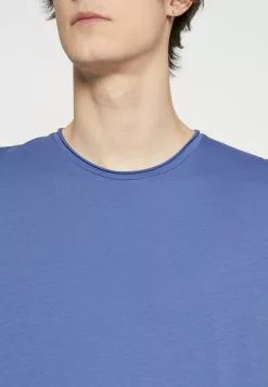 Filippa K Roll Neck Tee - T-Shirts - Coral Blue -[Merkevare] Salg 416a3b7b868f42fdb94dfd79ed8c9ff0