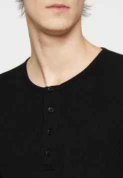 Filippa K Henley - Topper Langermet - Black -[Merkevare] Salg 4cdcd8636c554d70ad3f6fe72b8f301d