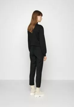 Filippa K Luisa - Bukse - Black -[Merkevare] Salg 4fc7dcf063674bd481e2318f68a92535