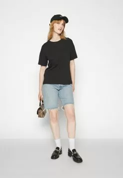 Filippa K Loose Fit Tee - T-Shirts - Black -[Merkevare] Salg 53195ab14a7f4e9d98e0f091cf7aab67