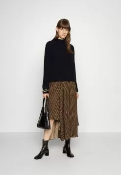 Front -[Merkevare] Salg 57b5b8587c9640afbb3500ecd878a6e5