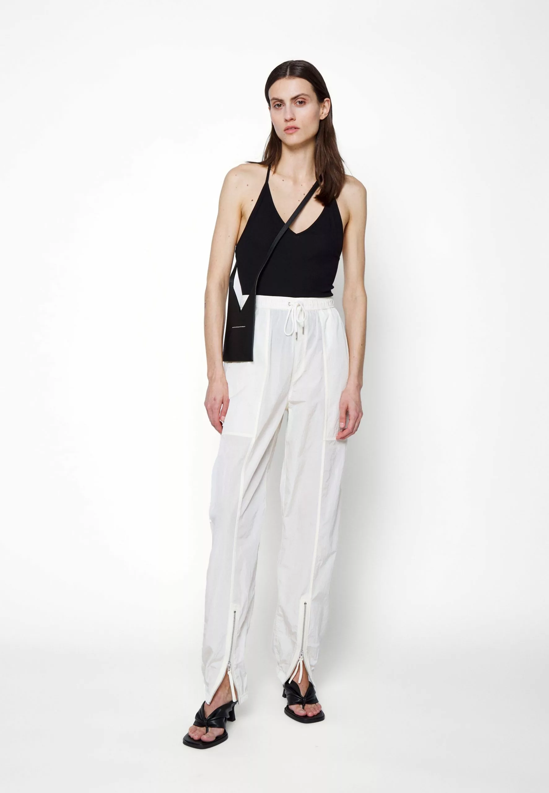 Filippa K Light Functional Trousers - Bukse - White Chalk 7 Filippa K Light Functional Trousers - Bukse - White Chalk - Bilde 5
