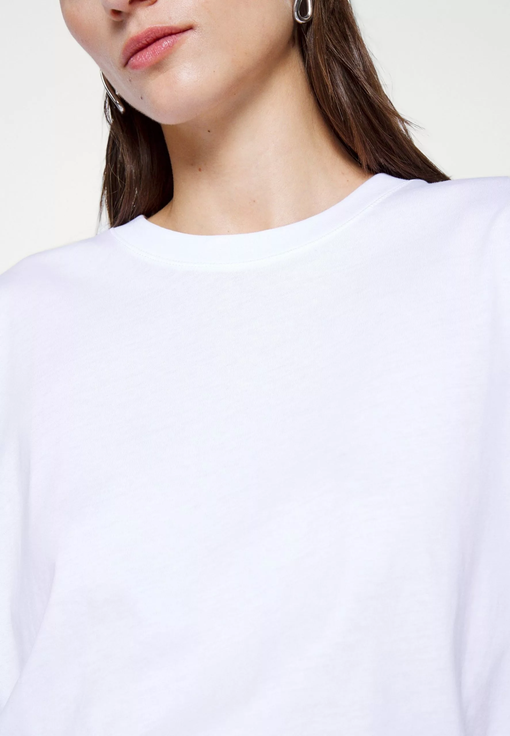 Filippa K Loose Fit Tee - T-Shirts - White 10 Filippa K Loose Fit Tee - T-Shirts - White - Bilde 8