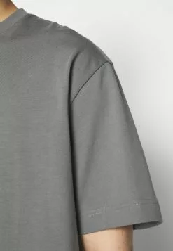 Filippa K Heavy Crewneck Tee - T-Shirts - Smoke Gree -[Merkevare] Salg 6a46ccad40c14d3498dc3607b7d25608