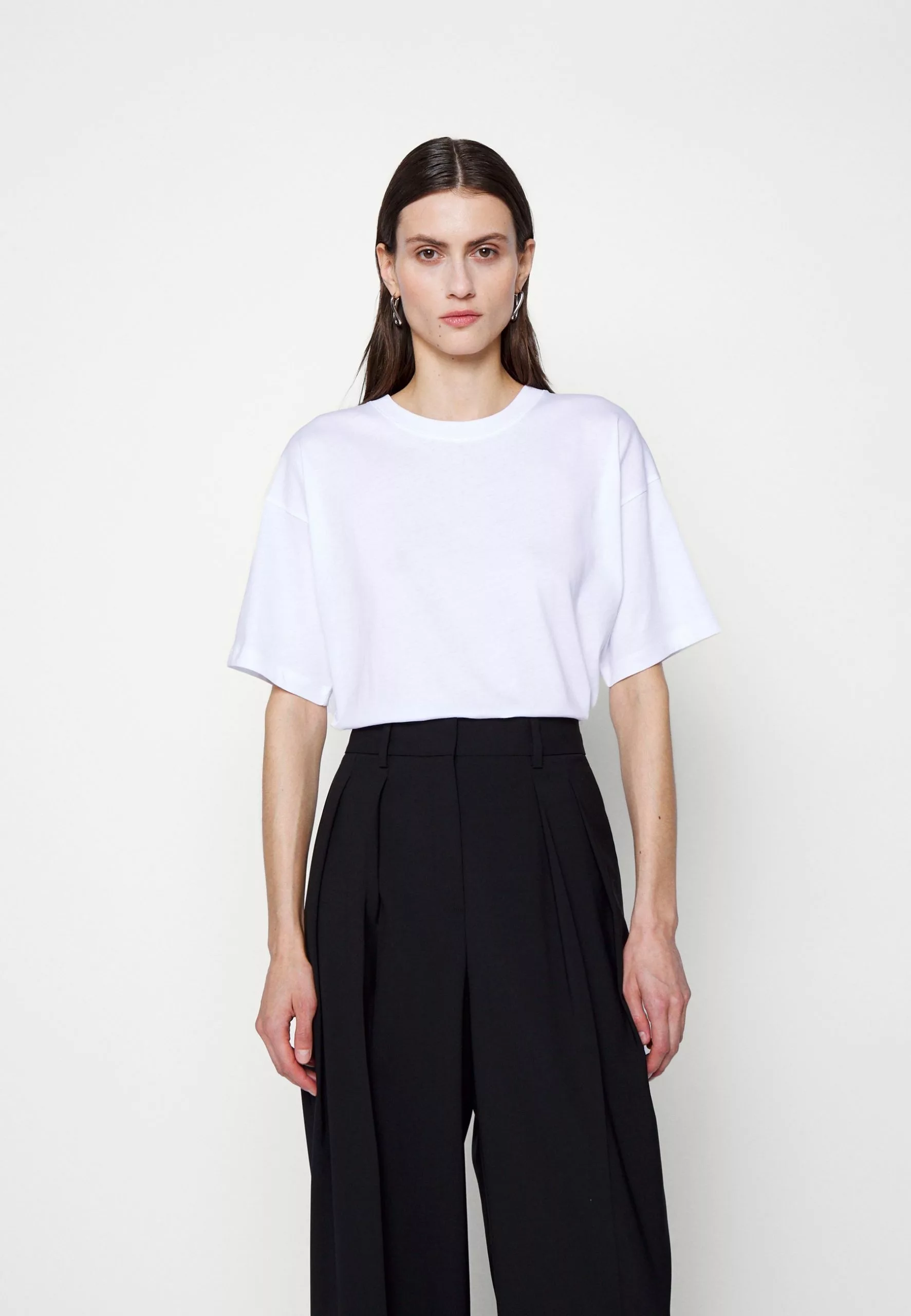 Filippa K Loose Fit Tee - T-Shirts - White 5 Filippa K Loose Fit Tee - T-Shirts - White - Bilde 3