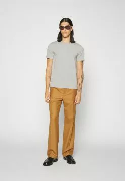 Filippa K Tee - T-Shirts - Feather Grey -[Merkevare] Salg 7bc15114f50e4d65bbdfbe4e0c8cfeca