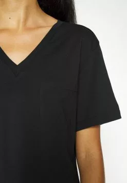 Filippa K V Neck Tee - T-Shirts - Black -[Merkevare] Salg 8504e6d5f20149479d0c2c77a5571e5c
