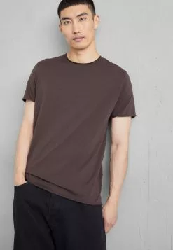 Filippa K Roll Neck - T-Shirts - Dark Choco