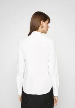 Filippa K ClassicShirt - Bluse - White -[Merkevare] Salg 914ce13724ef4944af8e7fdc29279b80