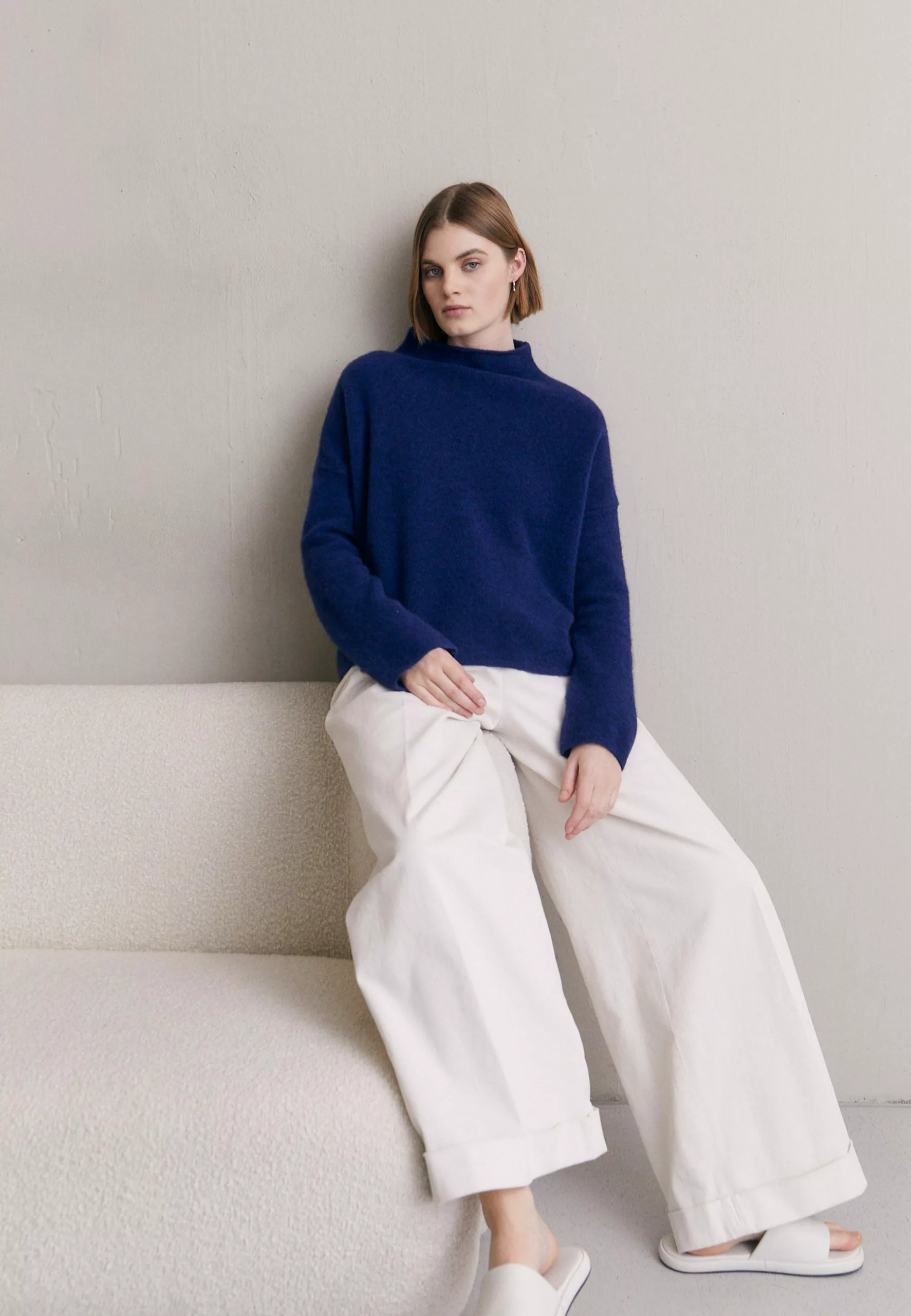 Filippa K Mika Funnelneck - Strikkegenser - Pacific Blue 4 Filippa K Mika Funnelneck - Strikkegenser - Pacific Blue - Bilde 2