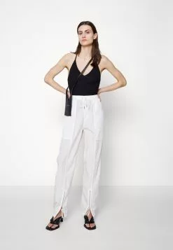 Filippa K Strap Tank - Topper - Black -[Merkevare] Salg a0b900b02d93485881a4bc2686c06232