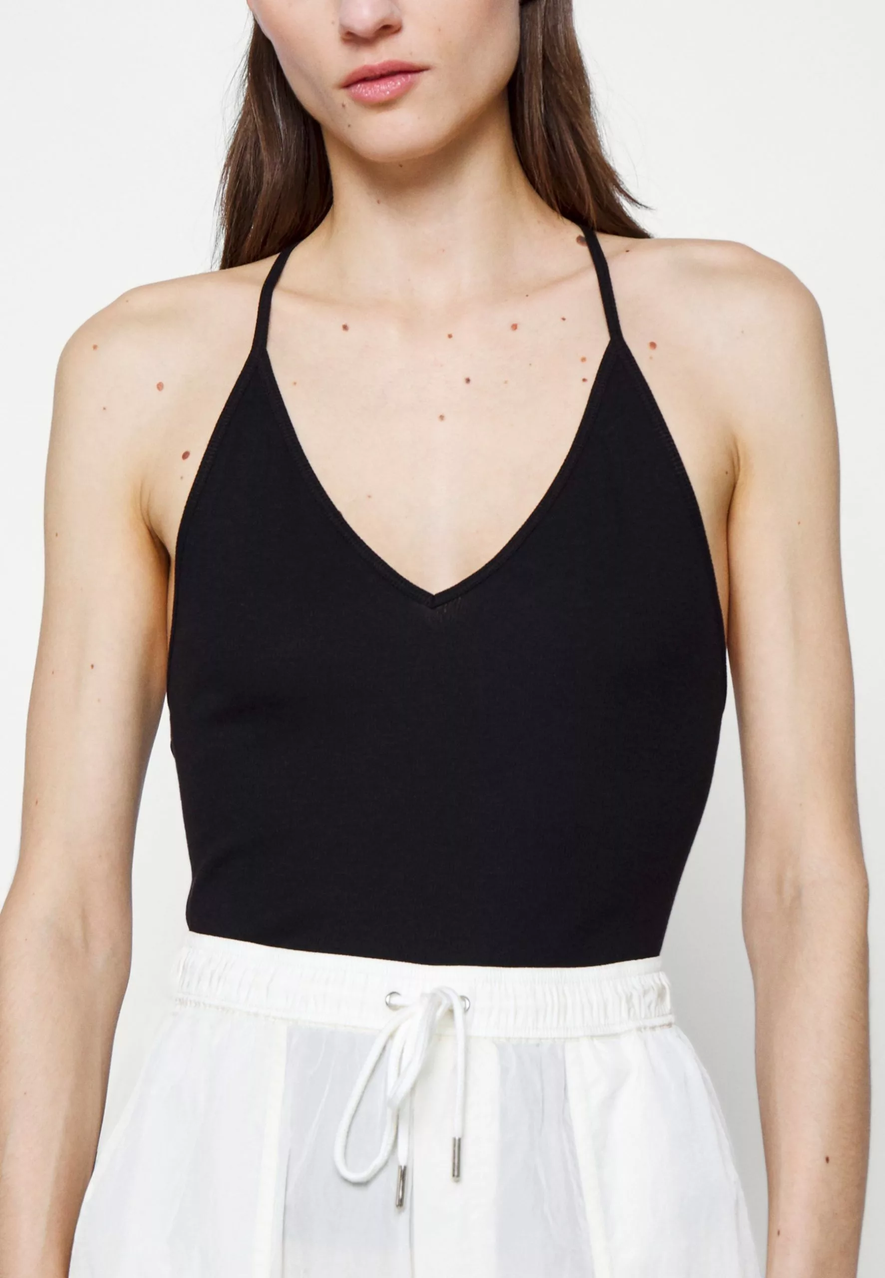 Filippa K Strap Tank - Topper - Black 8 Filippa K Strap Tank - Topper - Black - Bilde 7