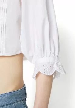 Filippa K Cropped Embroidery Blouse - Bluse - White -[Merkevare] Salg b64ad08e15bf45b8b57883165405a9ad