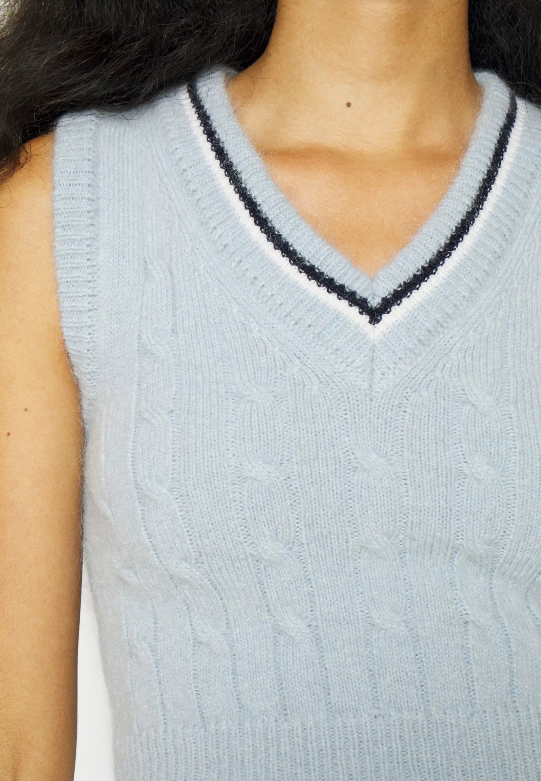 Filippa K Vest - Strikkegenser - Ice Blue 9 Filippa K Vest - Strikkegenser - Ice Blue - Bilde 7