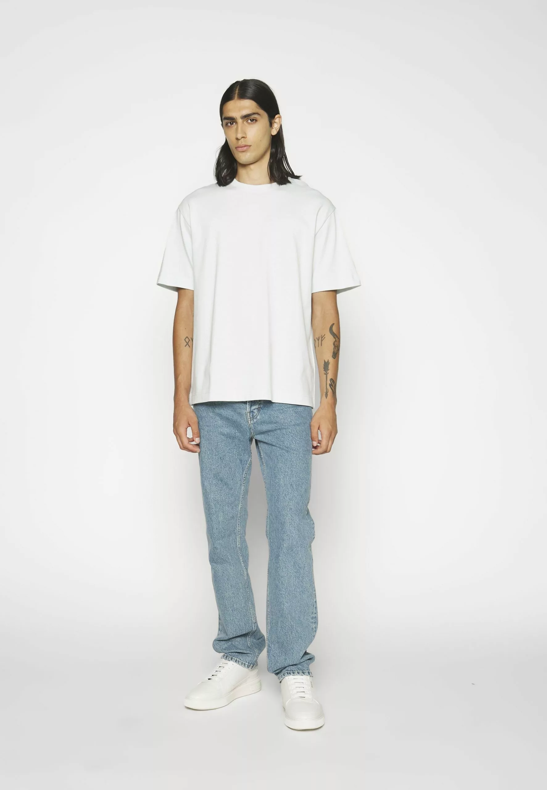 Filippa K Heavy Crewneck Tee - T-Shirts - Ice Blue 7 Filippa K Heavy Crewneck Tee - T-Shirts - Ice Blue - Bilde 5