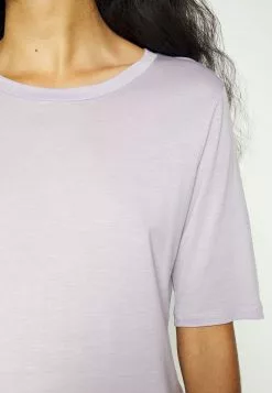 Filippa K Elena Tee - T-Shirts - Pastel Lilac -[Merkevare] Salg ca88d1e50cd243eda36da5494e27ae35