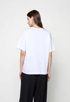 Filippa K Loose Fit Tee - T-Shirts - White -[Merkevare] Salg cf0288a529734c5e8f572ac731e1ffd4