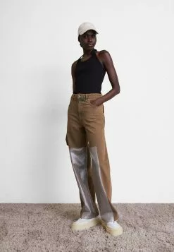 Front -[Merkevare] Salg db7263cdd671433db52b848d1232af38