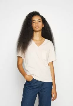 Filippa K V Neck Tee - T-Shirts - Pale Rose -[Merkevare] Salg df7130b4b00745bd9d690a023e3ad1c9