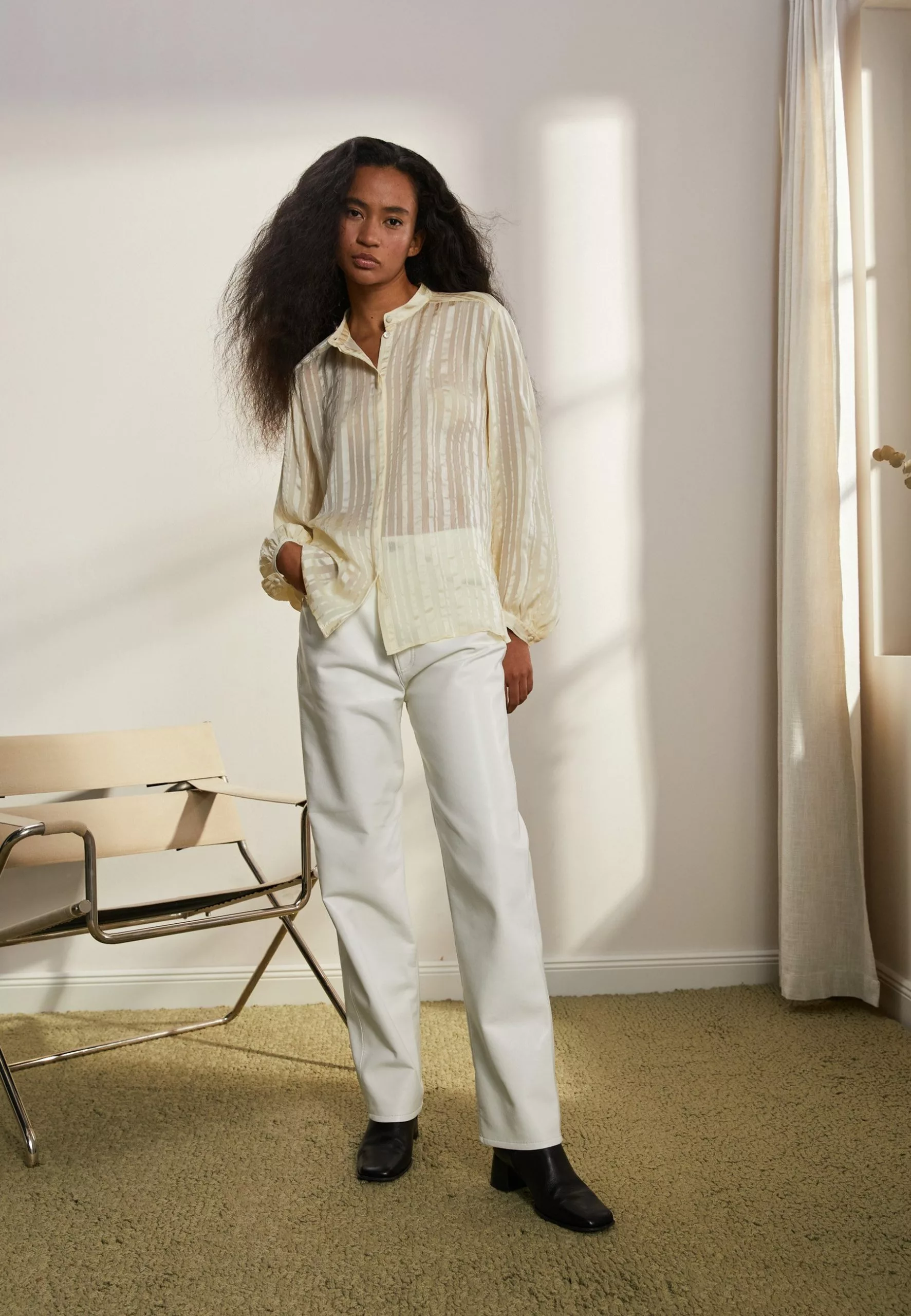 Filippa K Blouse - Skjorte - Butter 3 Filippa K Blouse - Skjorte - Butter - Bilde 2