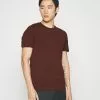 Filippa K Tee - T-Shirts - Brown -[Merkevare] Salg e5956fe16128447890303ba115bcaa9d