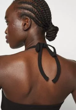 Filippa K Halter - Topper - Black -[Merkevare] Salg eaec4ade19b94c889e6cdb8894646b81