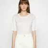 Filippa K Elena Tee - T-Shirts - White -[Merkevare] Salg ed12e8af112f4dfba2f93451423cf9c8