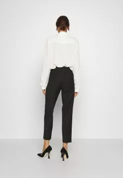 Filippa K Emma Cropped Cool Trouser - Bukse - Black -[Merkevare] Salg f4d9460ed9de401e8ceebb45c529e922