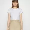 Filippa K Tee - T-Shirts - White -[Merkevare] Salg f4e23723a077475eb37f8c4bb4b64ca9