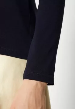 Filippa K Long Sleeve - Topper Langermet - Navy -[Merkevare] Salg fa4c30c7a83741e5a987fd4b46fc8db9